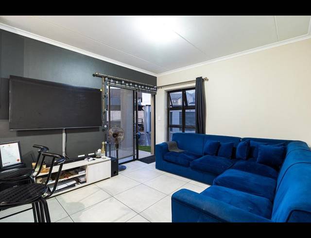 2 BEDROOM PROPERTY TO RENT IN BONNIE BRAE